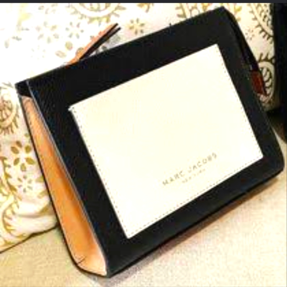 Marc Jacobs Grind Colorblock Clutch Wristlet Smoked Almond